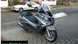 2.El Piaggio X10 350